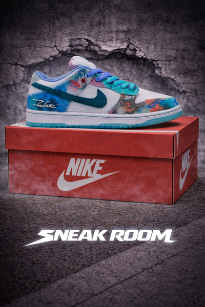 NIKE SB DUNK